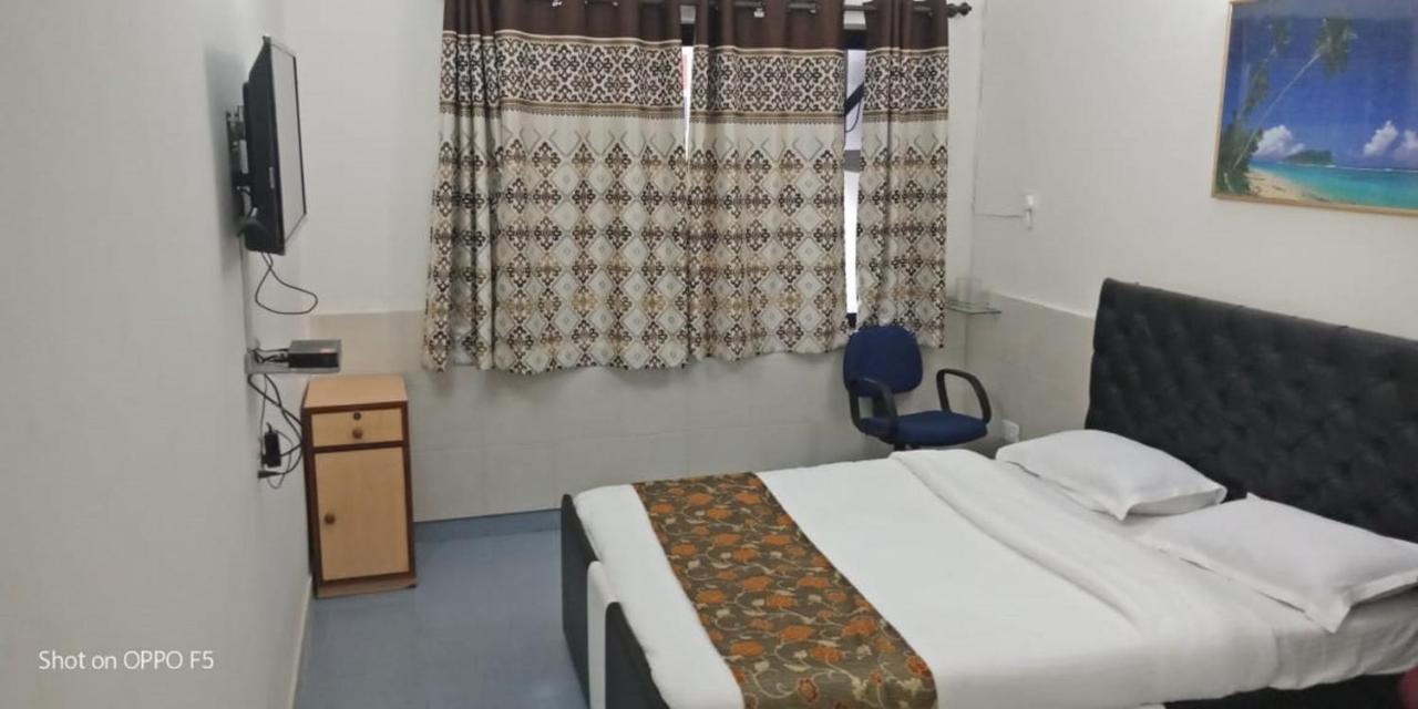 Dona Paula Classic Hotel Панаджи Екстериор снимка