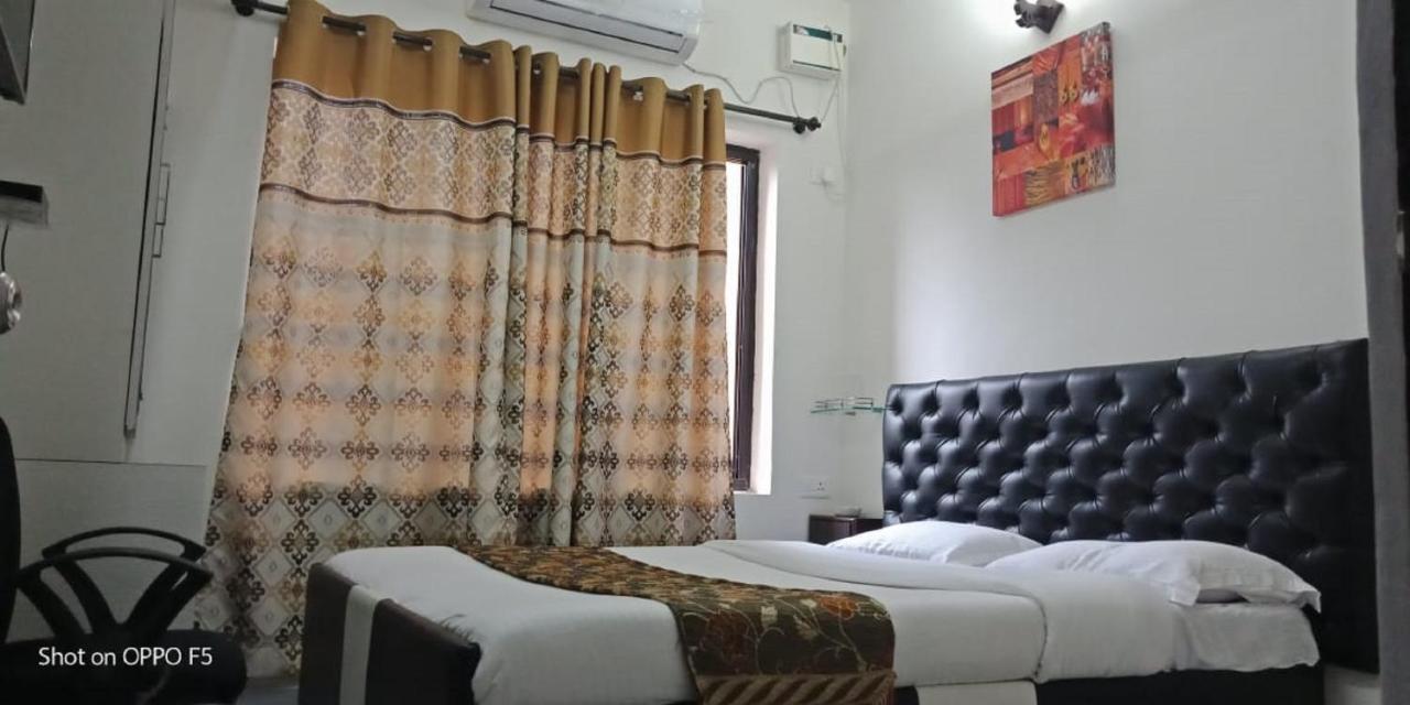 Dona Paula Classic Hotel Панаджи Екстериор снимка