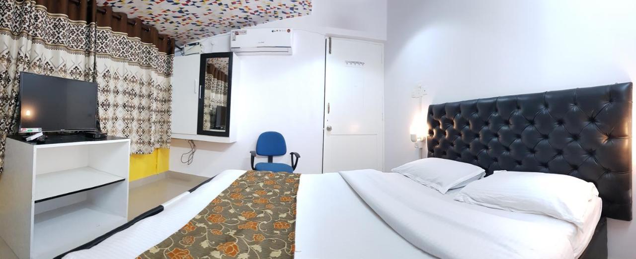 Dona Paula Classic Hotel Панаджи Екстериор снимка