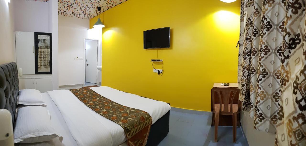 Dona Paula Classic Hotel Панаджи Екстериор снимка